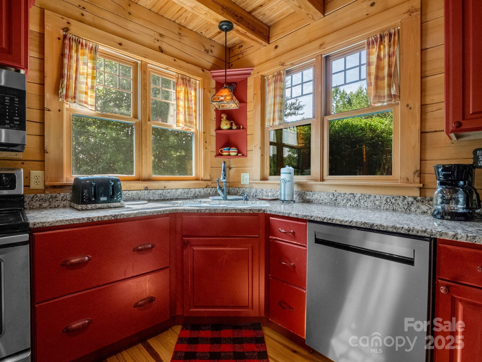 219 Highland Heights — Lake Lure