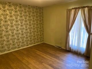 432 E MAGNOLIA Road — North Wilkesboro