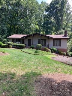 432 E MAGNOLIA Road — North Wilkesboro