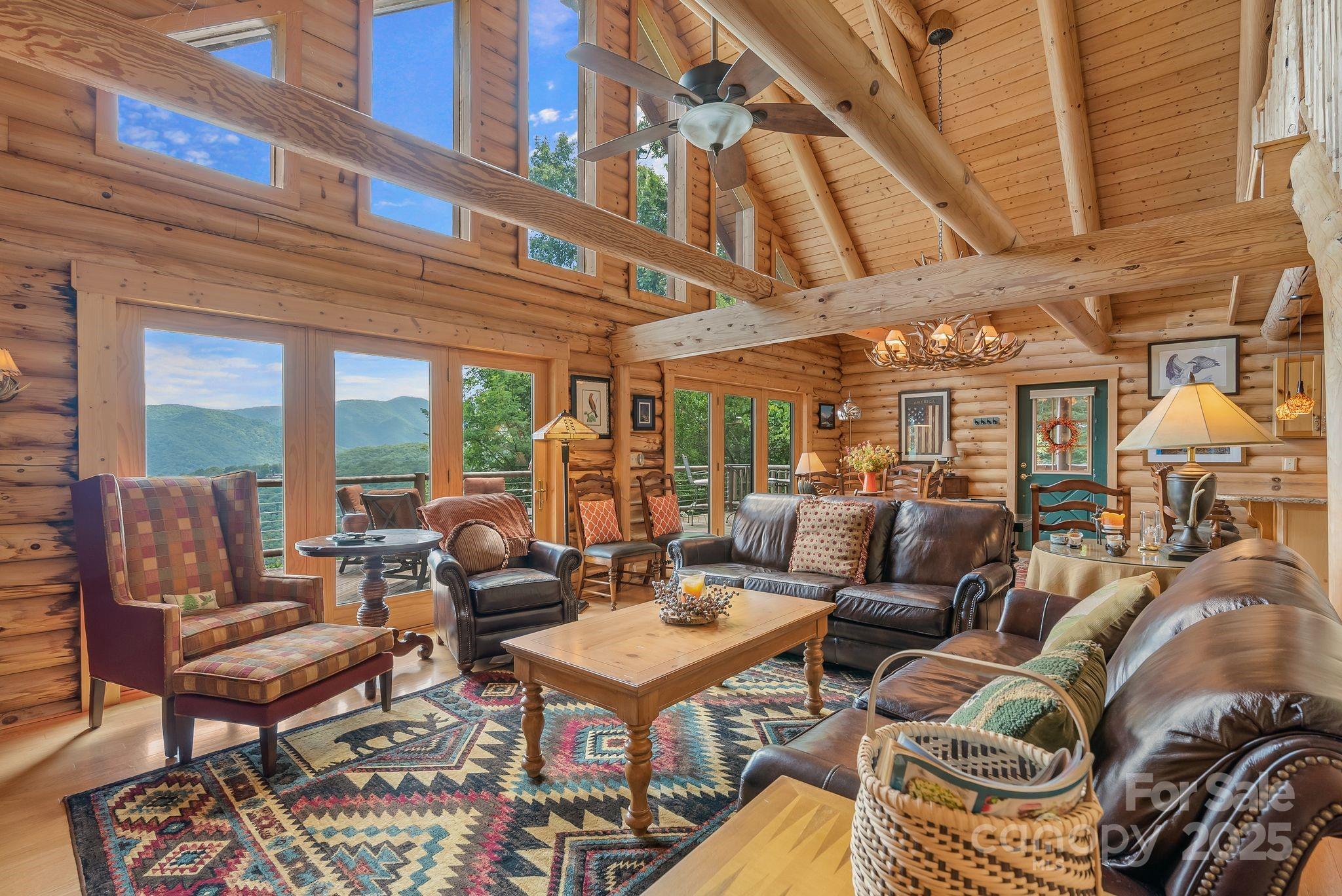 90 Forest Ridge Road — Burnsville