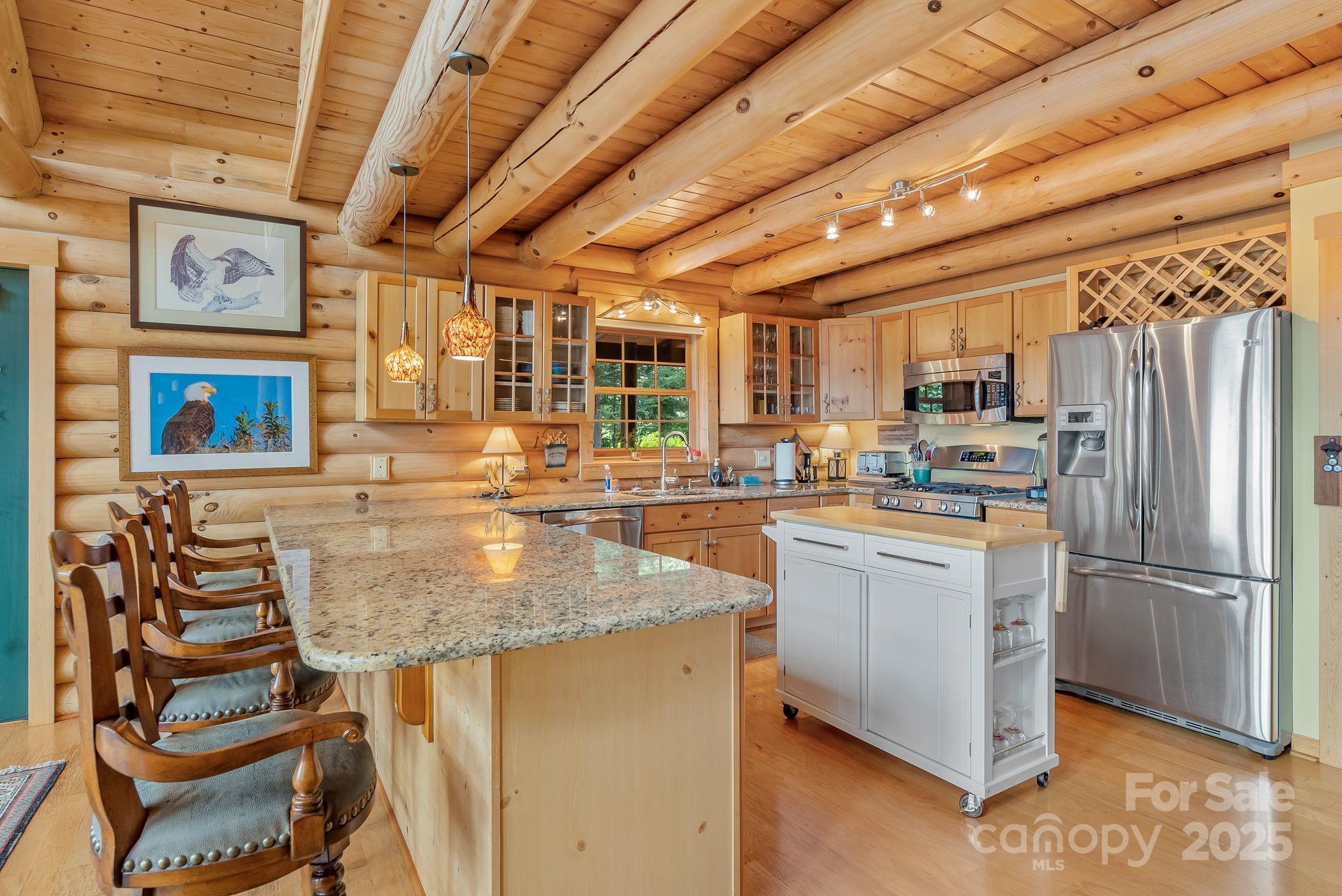 90 Forest Ridge Road — Burnsville
