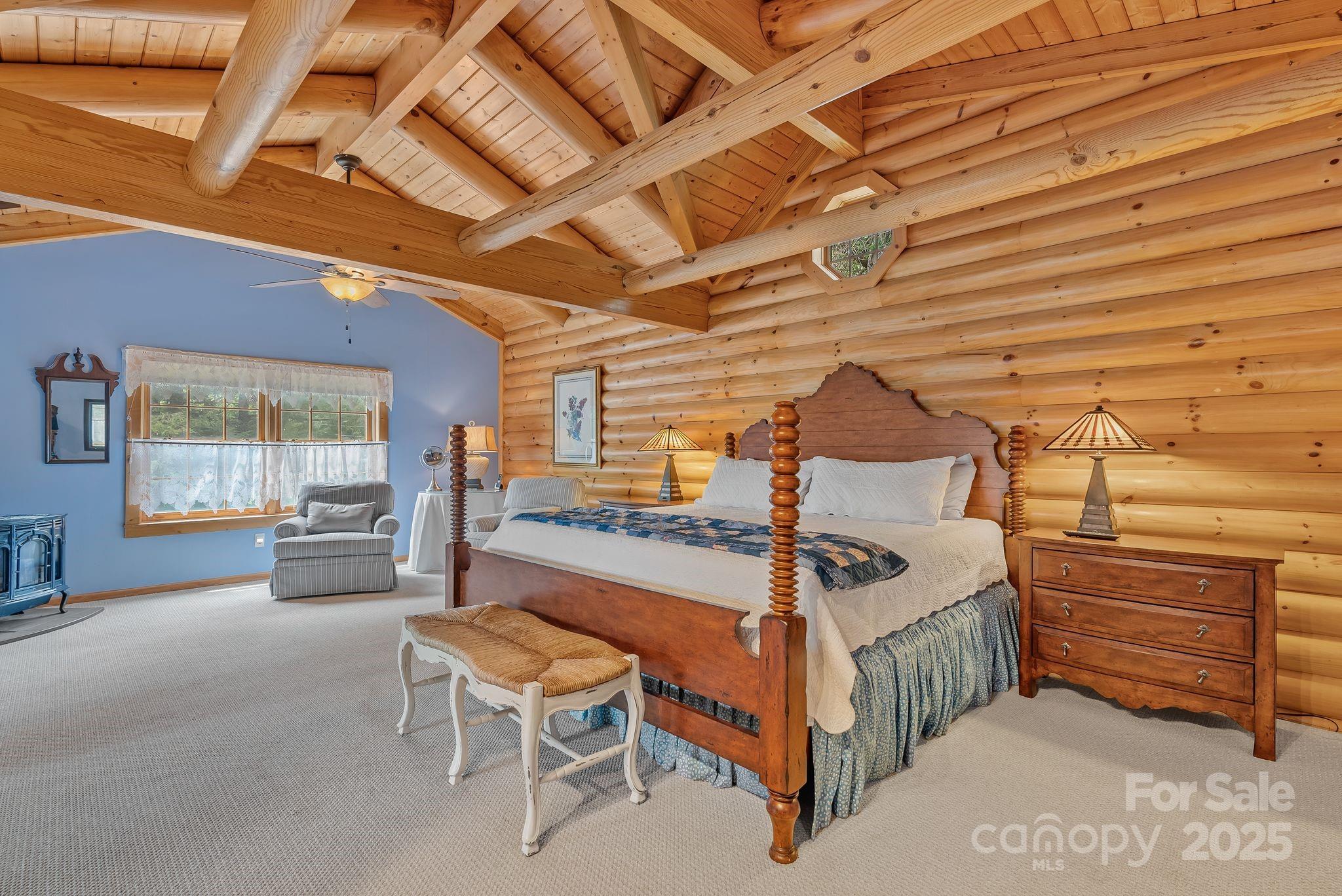 90 Forest Ridge Road — Burnsville