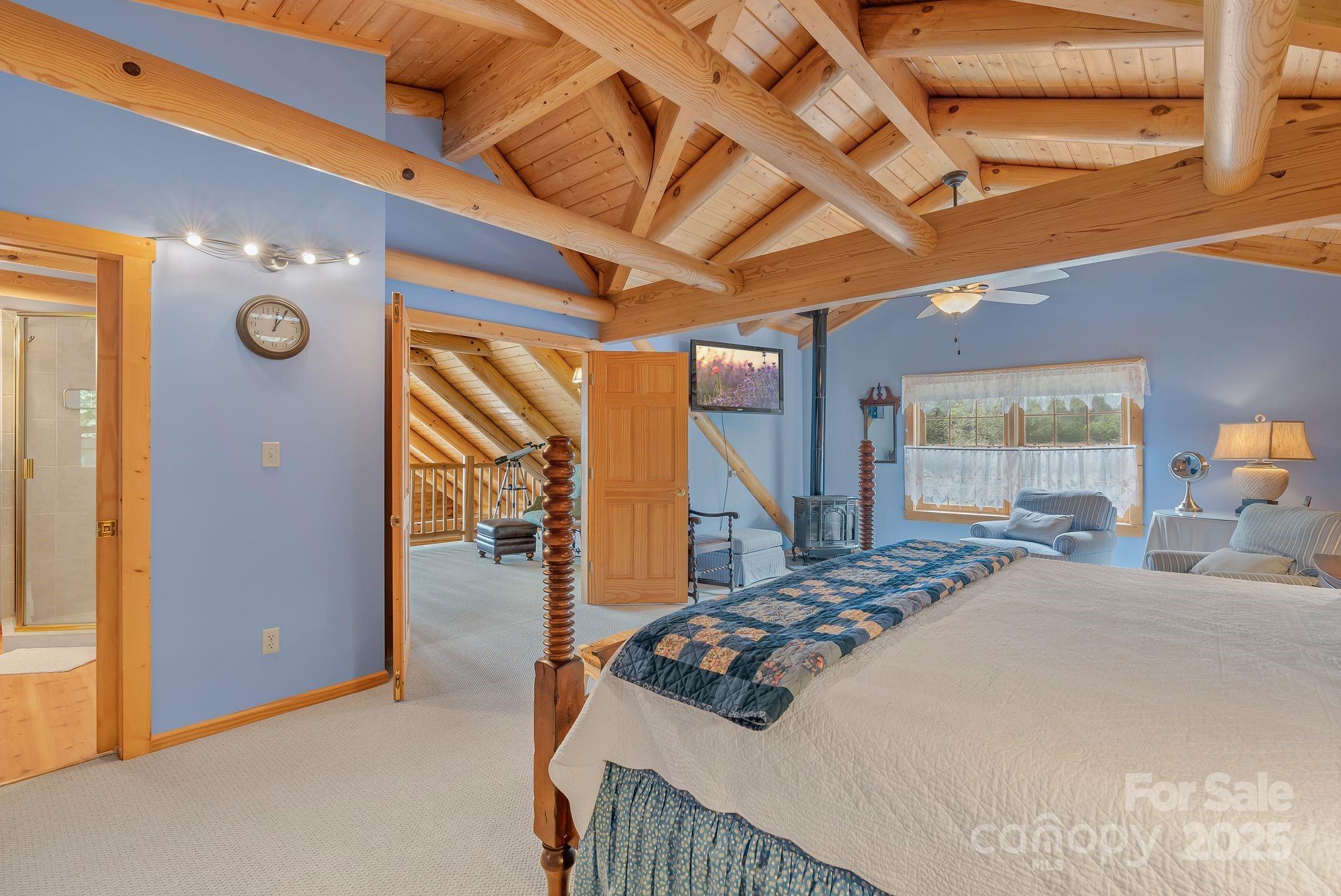 90 Forest Ridge Road — Burnsville