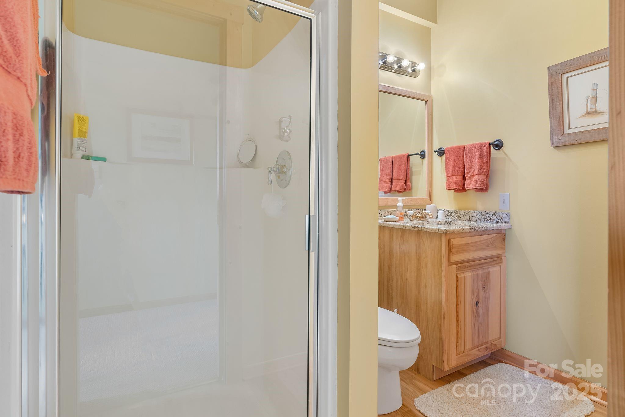 90 Forest Ridge Road — Burnsville