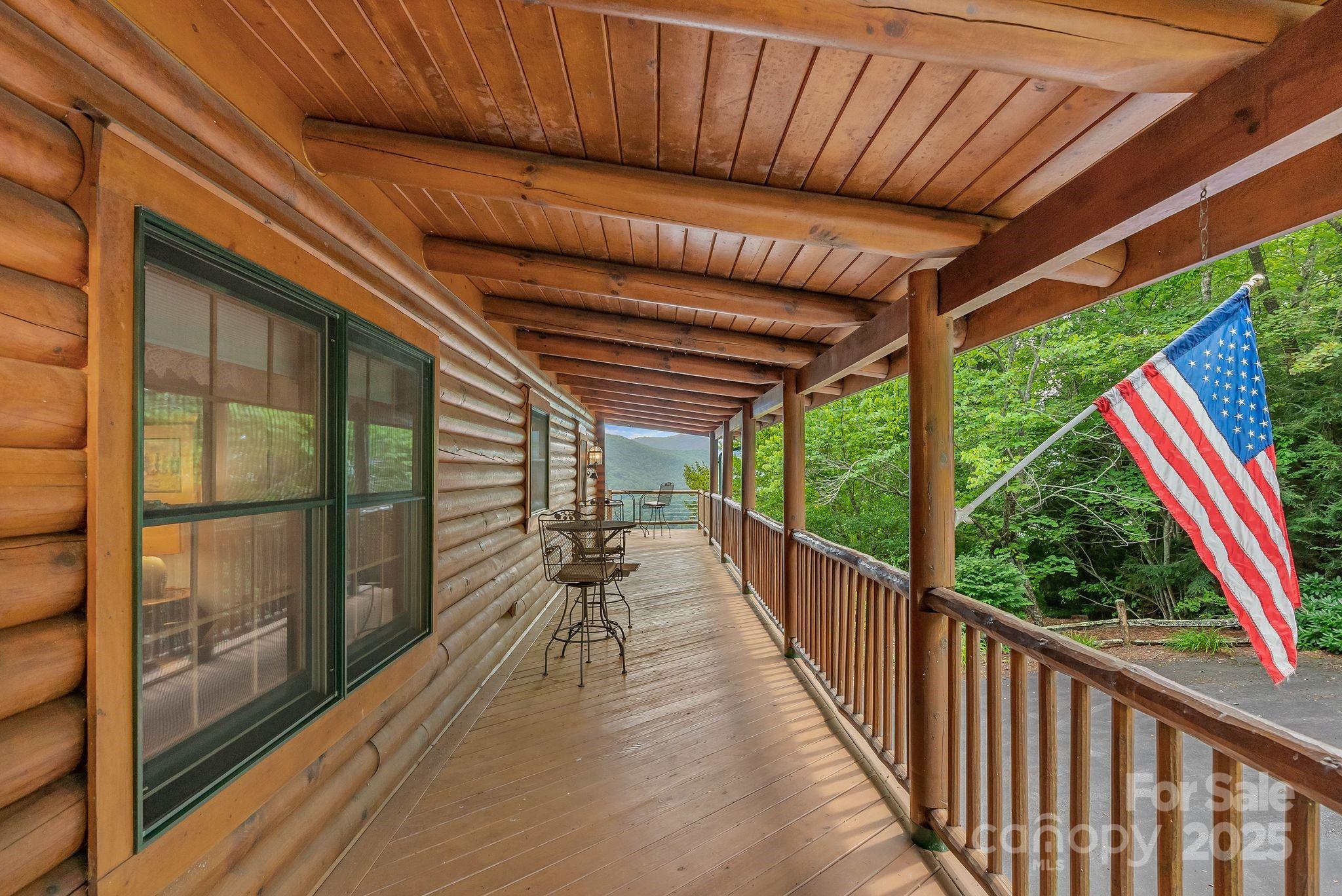90 Forest Ridge Road — Burnsville
