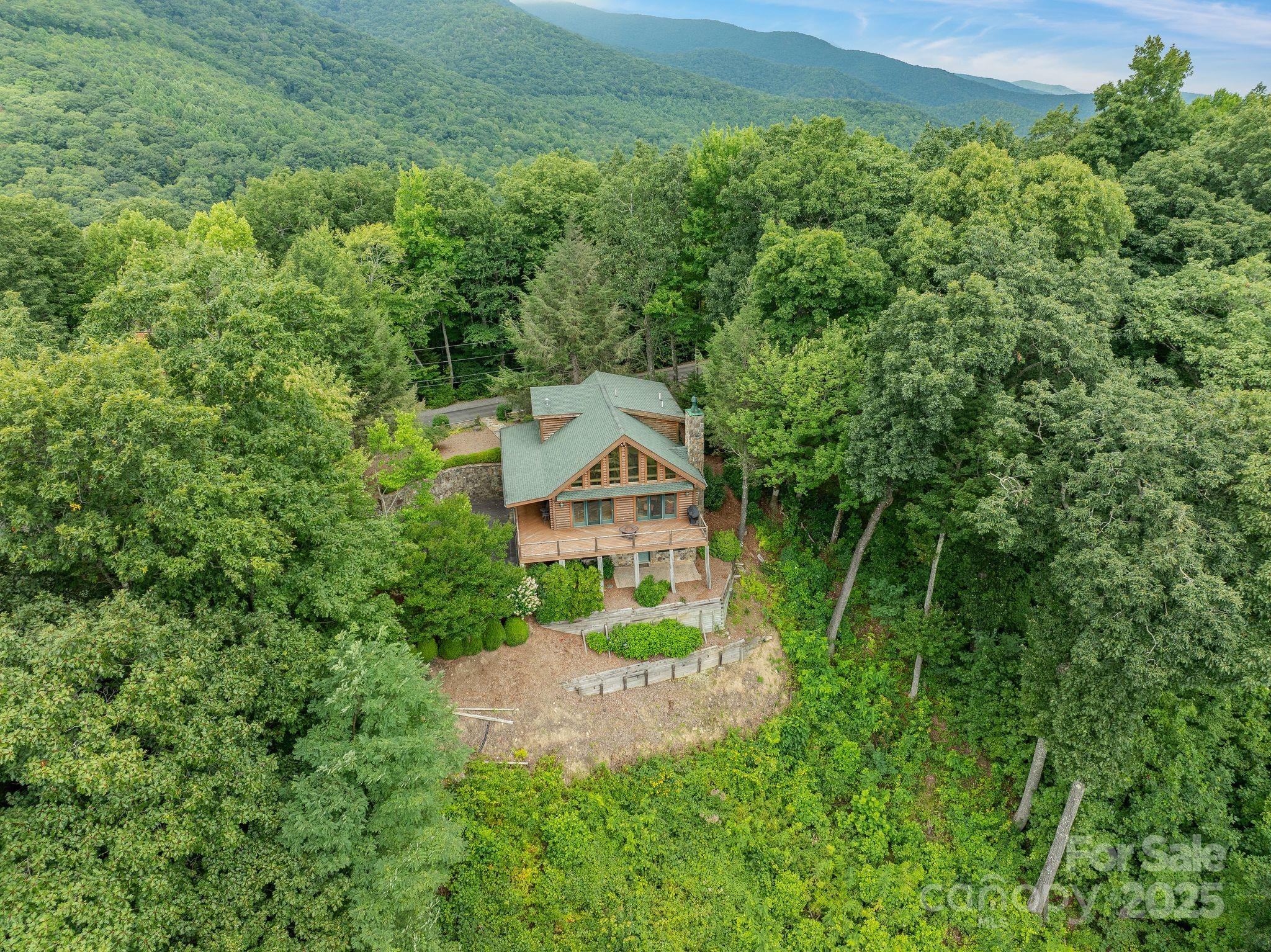 90 Forest Ridge Road — Burnsville