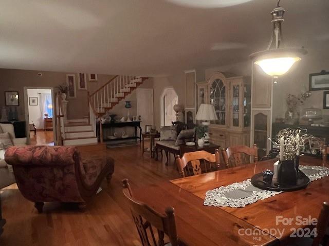 1240 Gaddy Road S — Nebo
