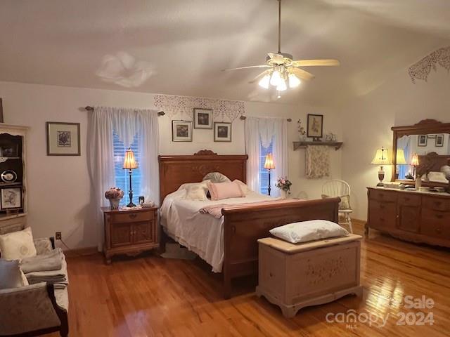 1240 Gaddy Road S — Nebo