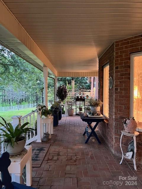 1240 Gaddy Road S — Nebo