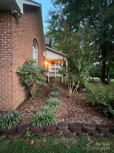 1240 Gaddy Road S — Nebo