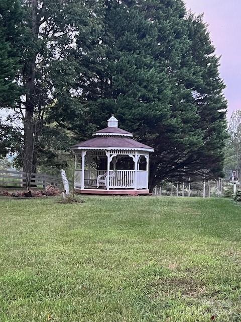 1240 Gaddy Road S — Nebo