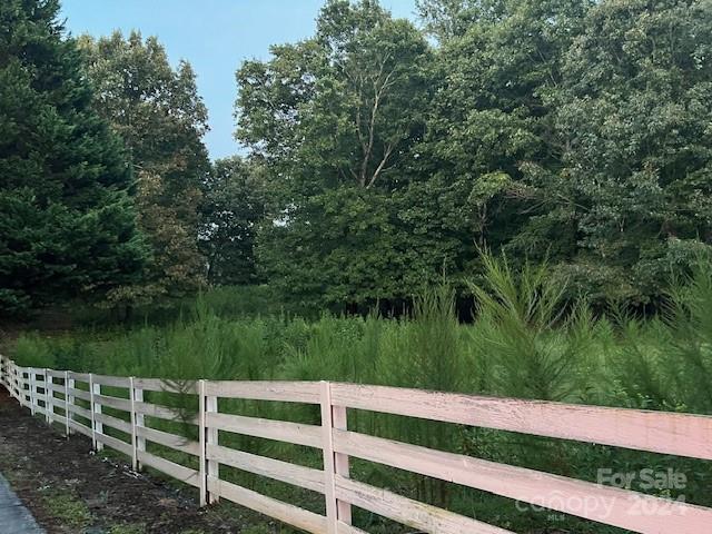 1240 Gaddy Road S — Nebo