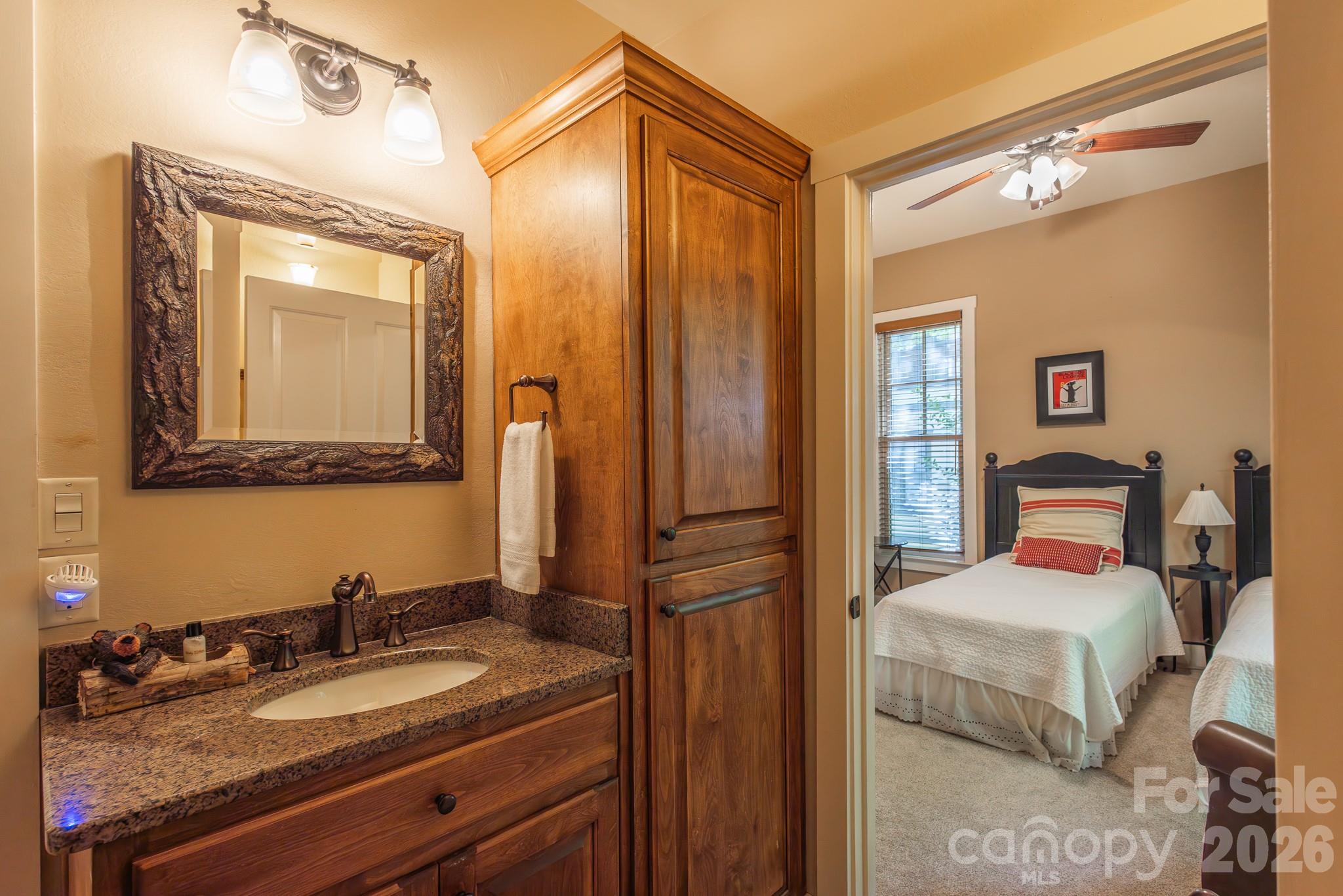 150-2 Saddle Notch Lane — Tuckasegee