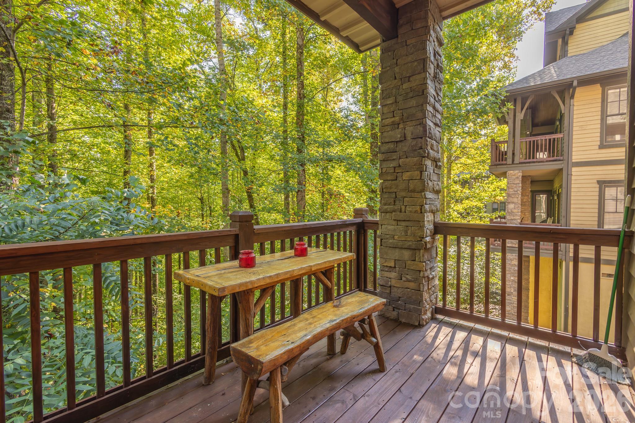 150-2 Saddle Notch Lane — Tuckasegee