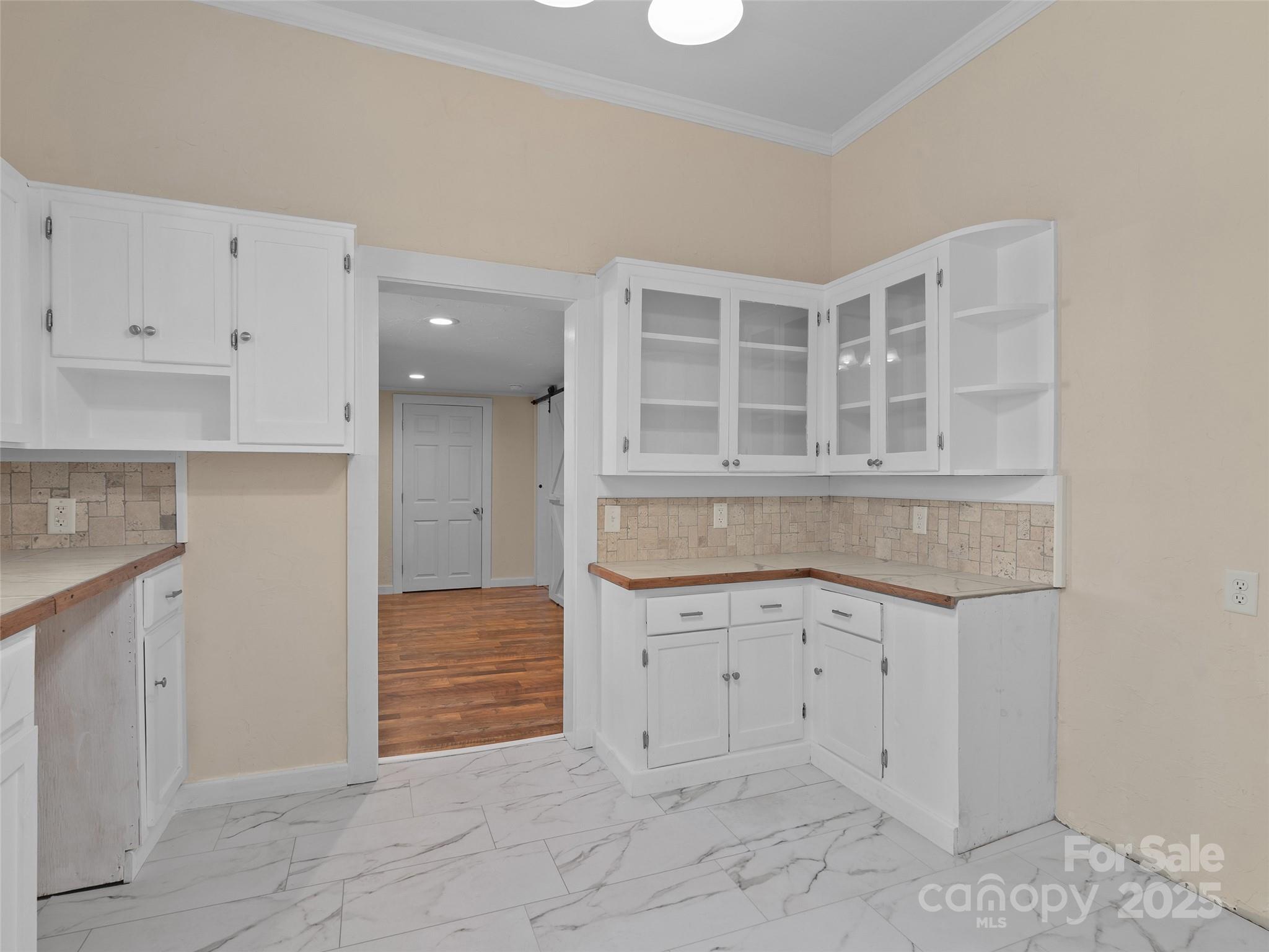 290 Killian Street — Waynesville