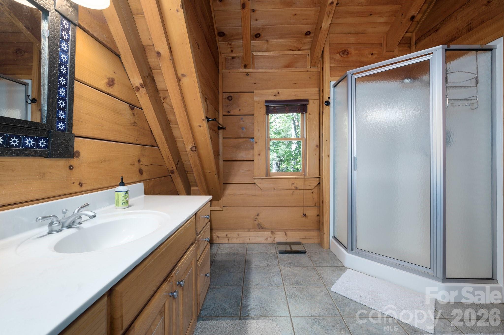 117 Laurel Lakes Parkway — Lake Lure