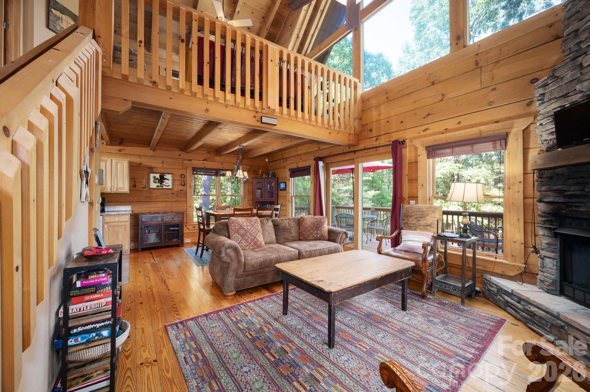 117 Laurel Lakes Parkway — Lake Lure