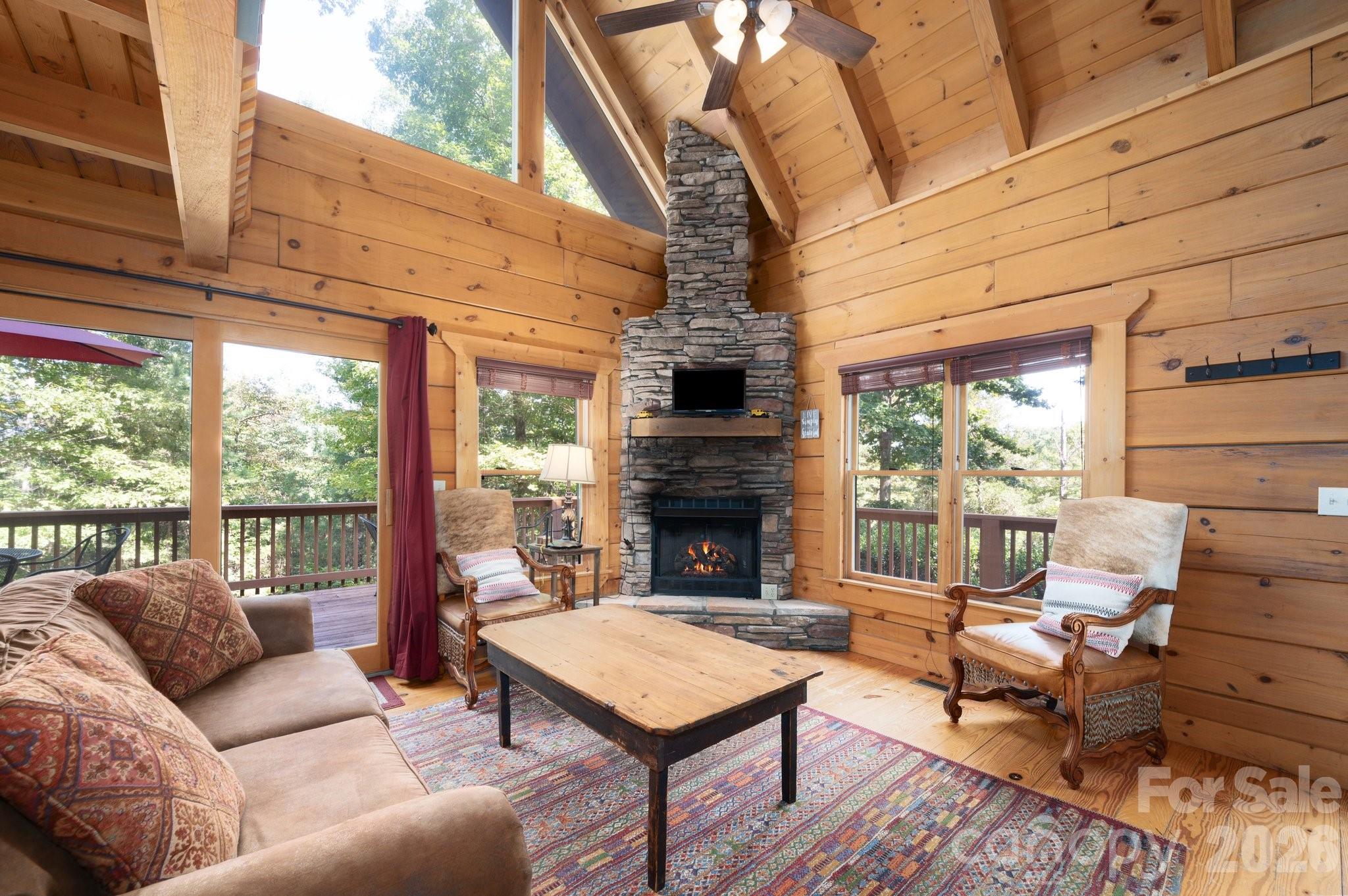 117 Laurel Lakes Parkway — Lake Lure
