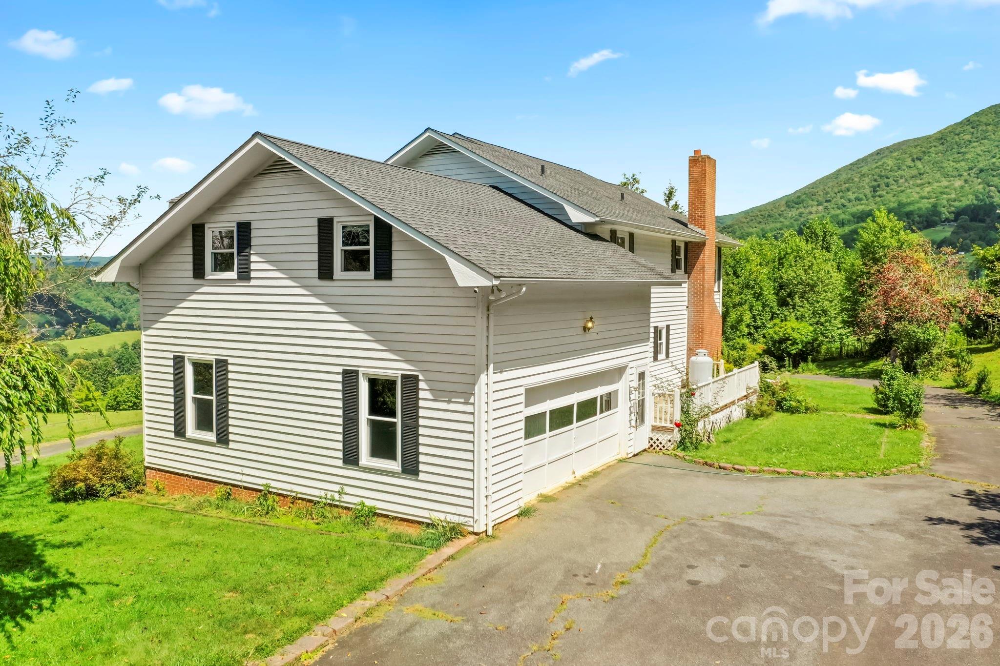 840 Ed Williams Road — Zionville