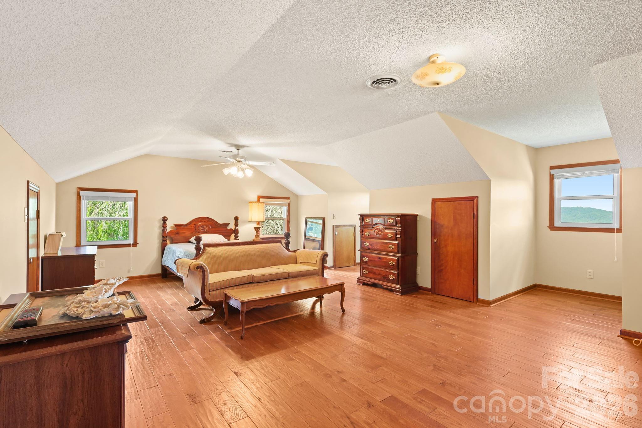 840 Ed Williams Road — Zionville