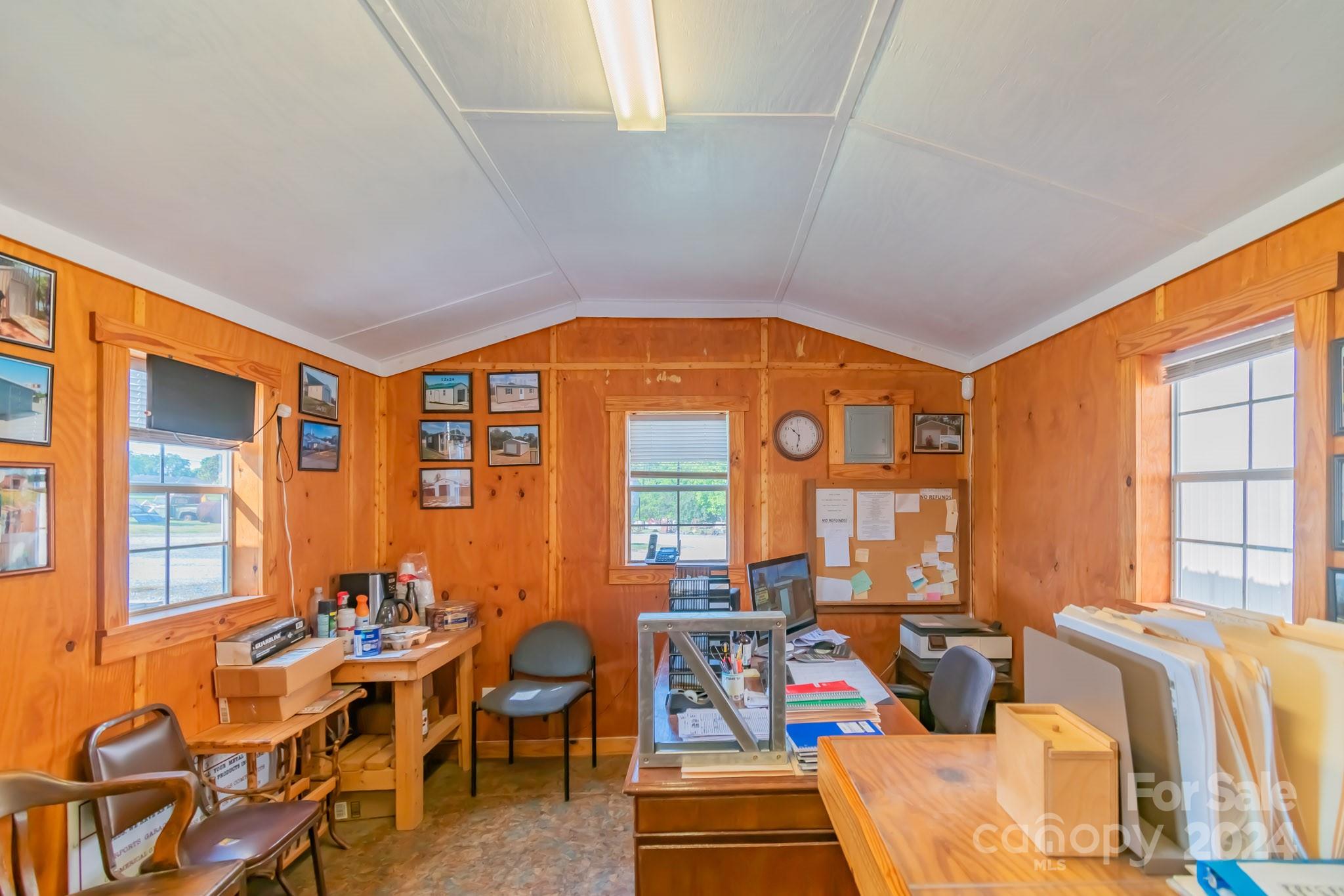 5067 E Dixon Boulevard — Kings Mountain