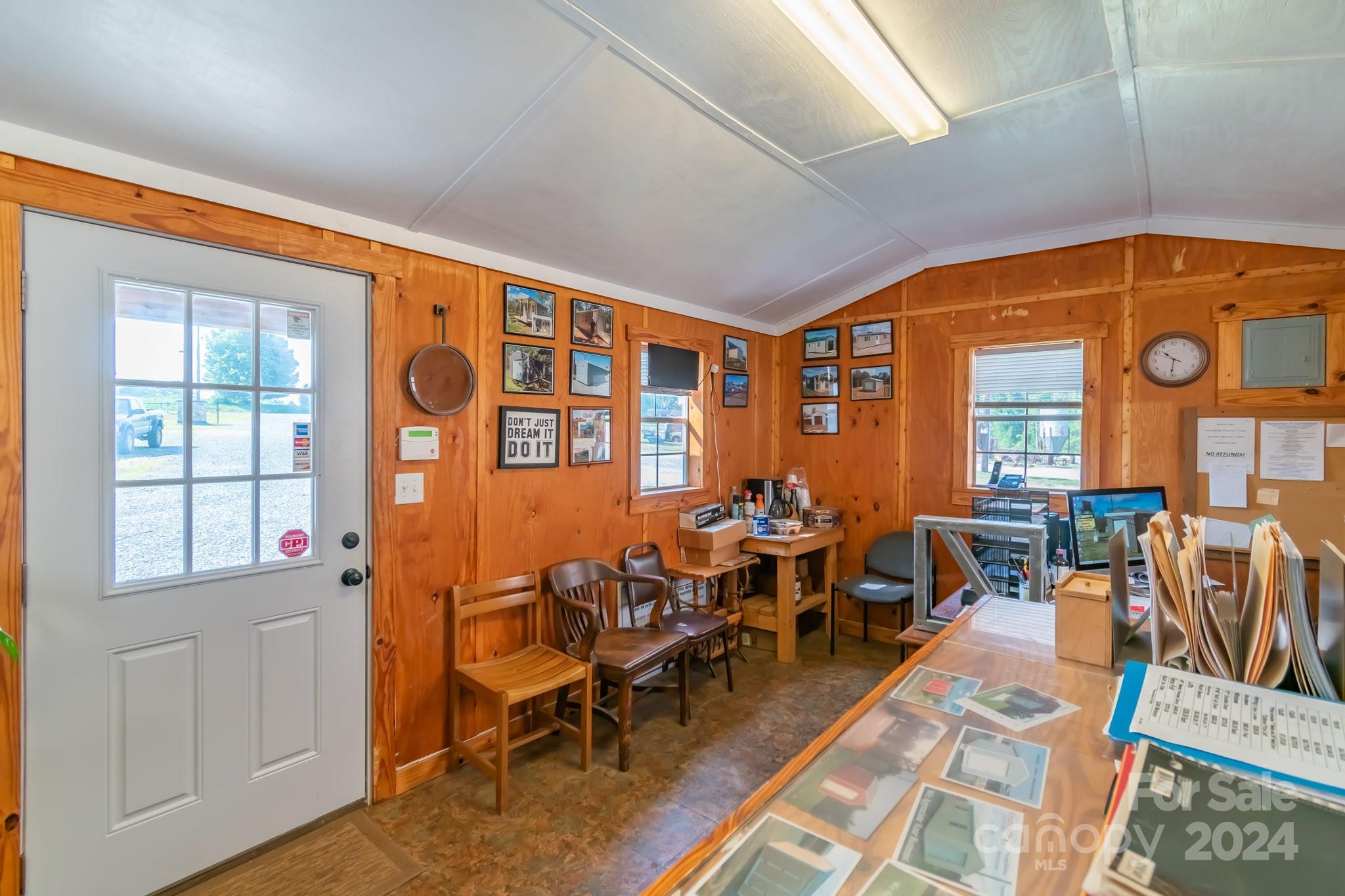 5067 E Dixon Boulevard — Kings Mountain