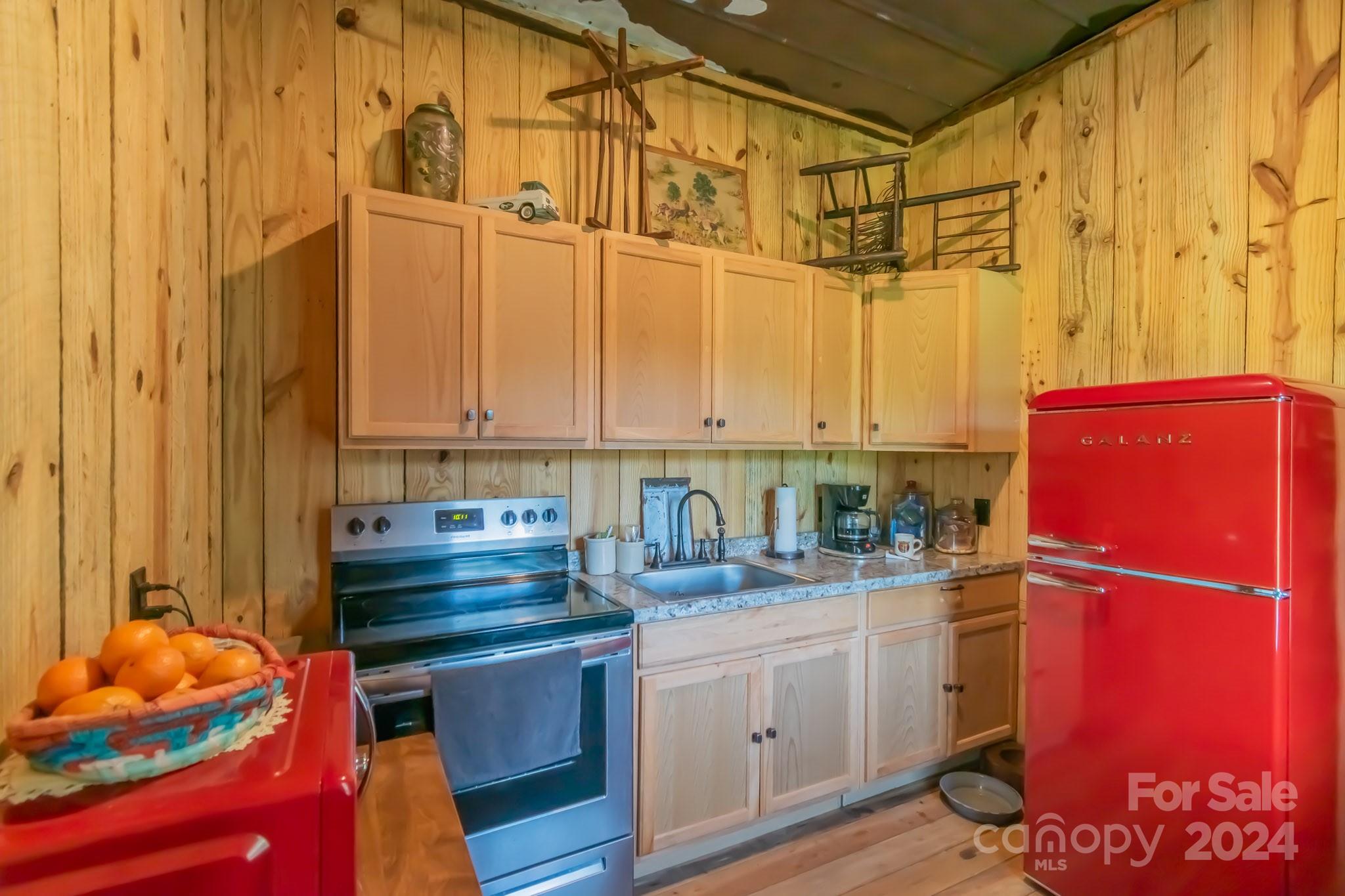 5067 E Dixon Boulevard — Kings Mountain
