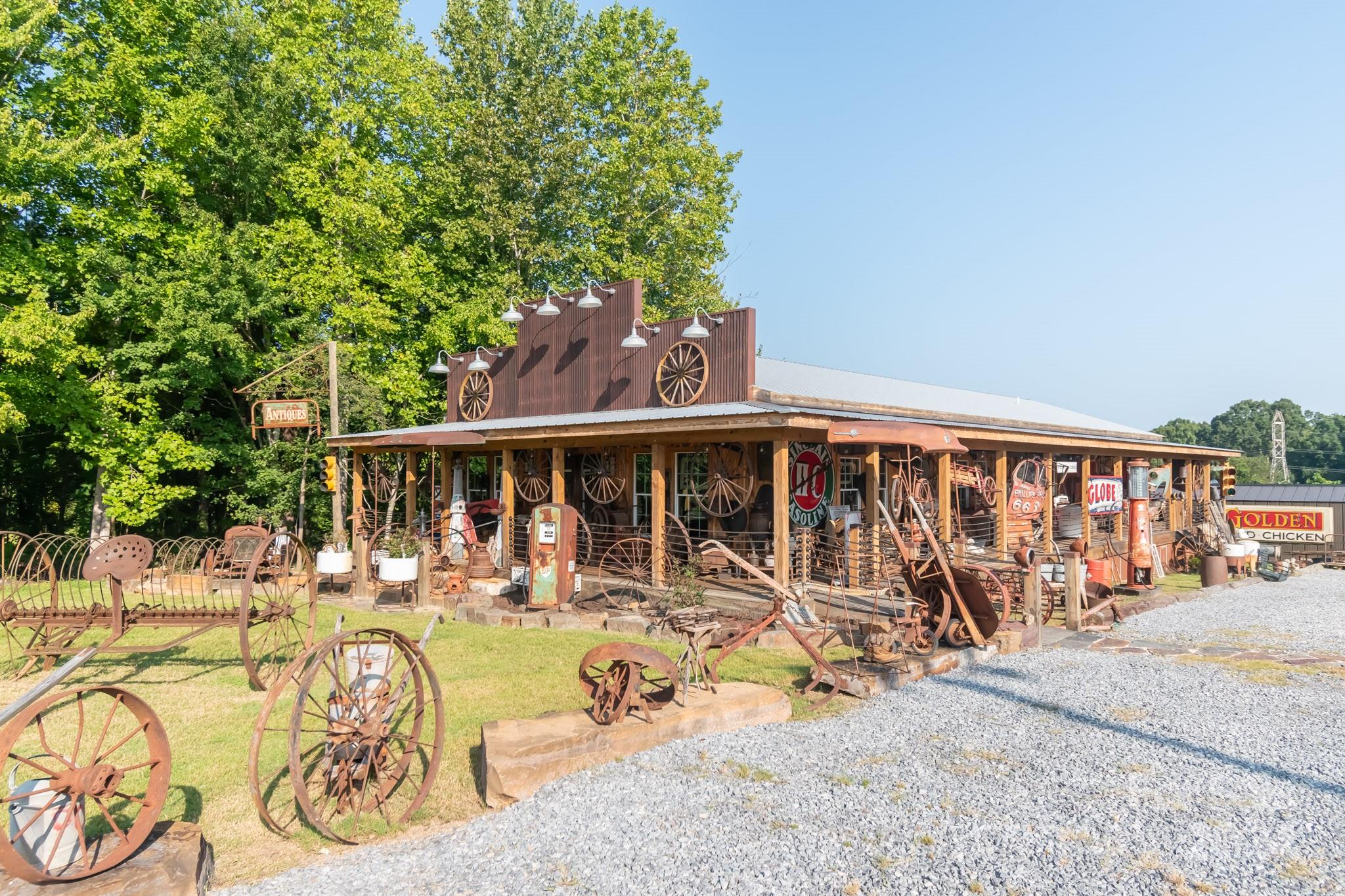 5067 E Dixon Boulevard — Kings Mountain