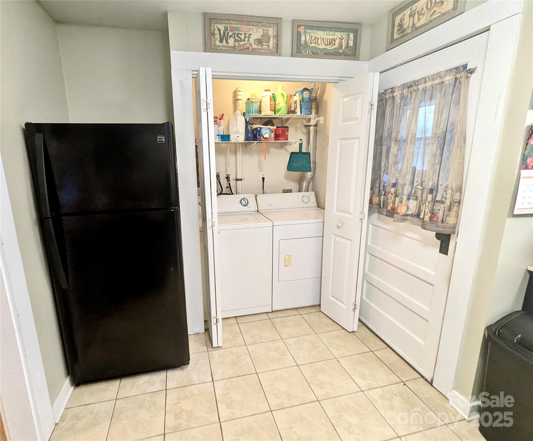 46 Tree Farm Road — Spruce Pine