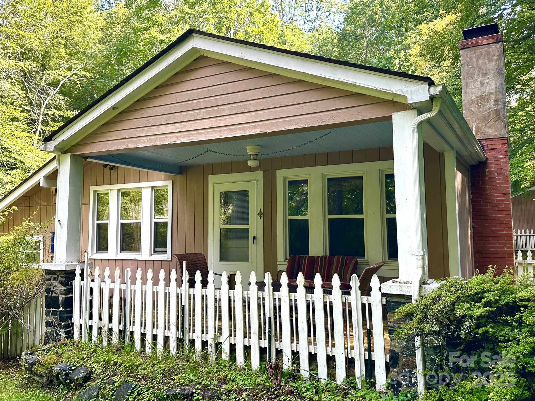 46 Tree Farm Road — Spruce Pine