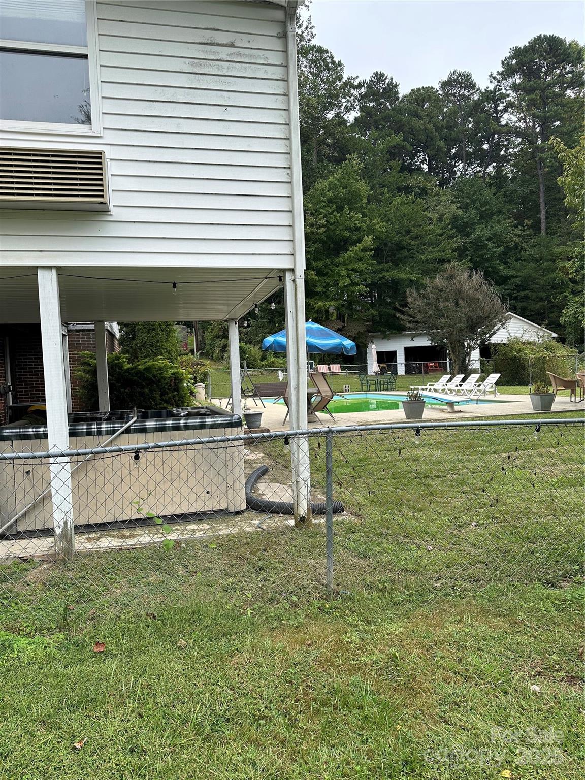 112 and 154 Merri Drive — Hendersonville