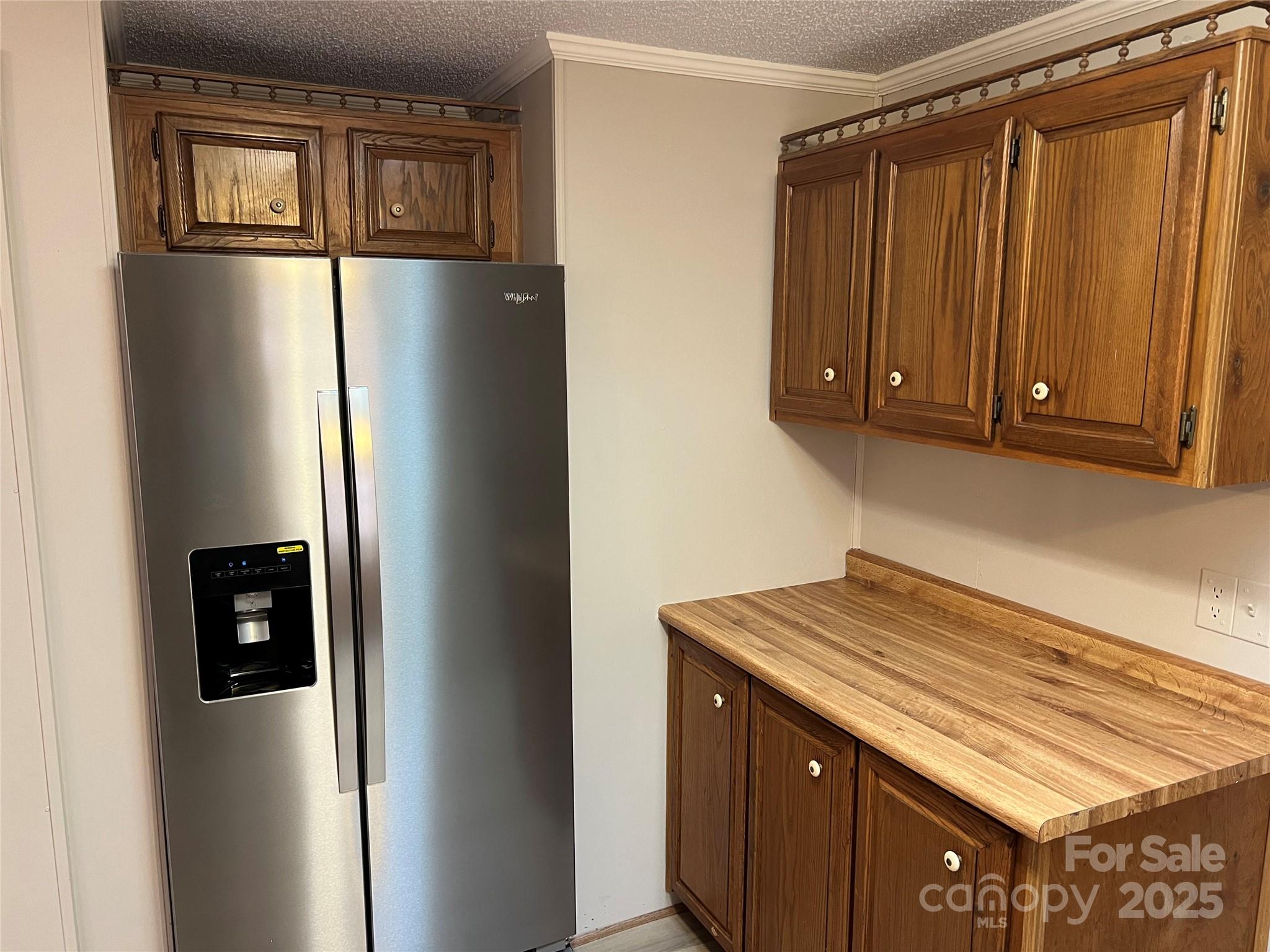 112 and 154 Merri Drive — Hendersonville