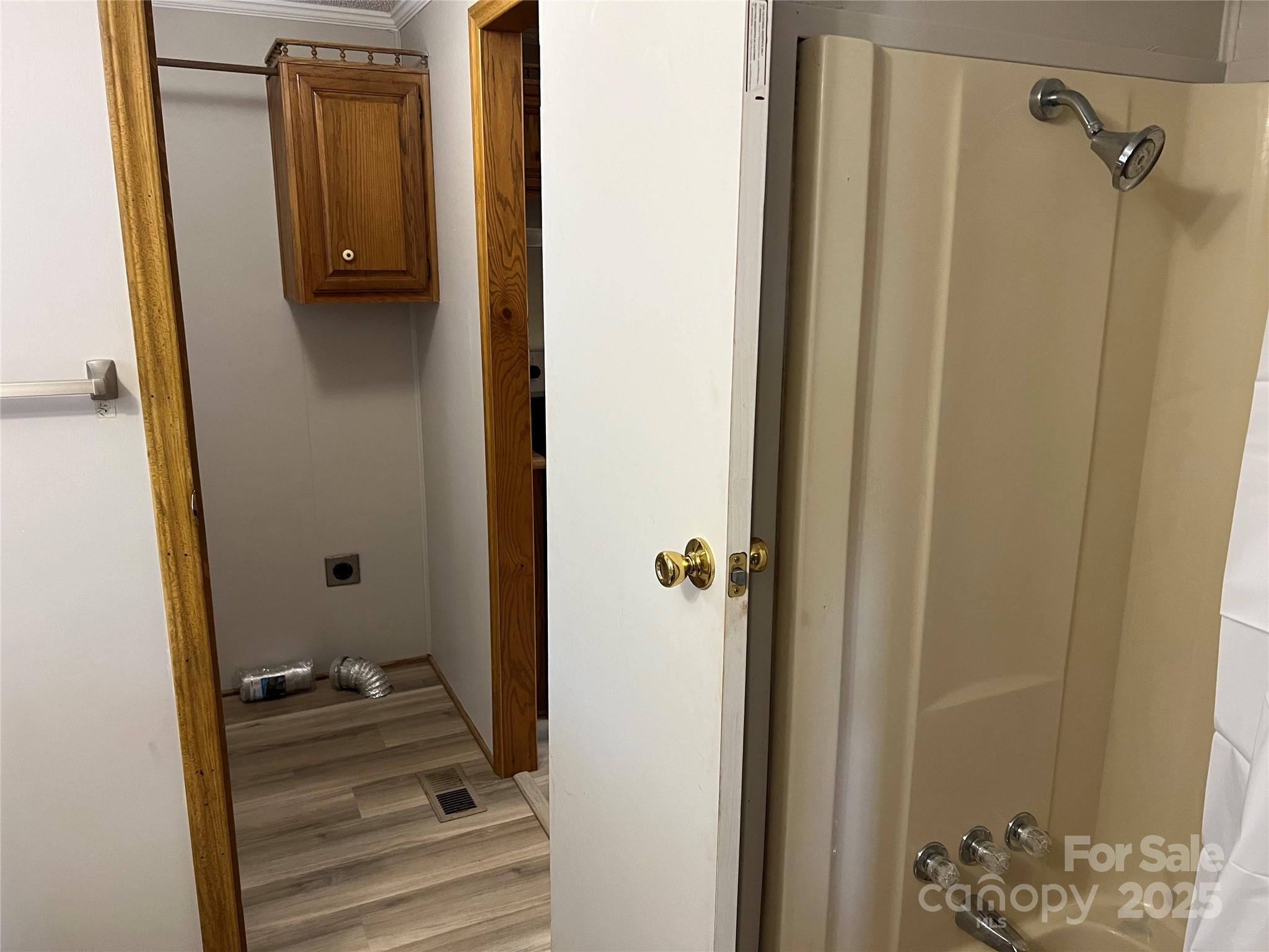 112 and 154 Merri Drive — Hendersonville