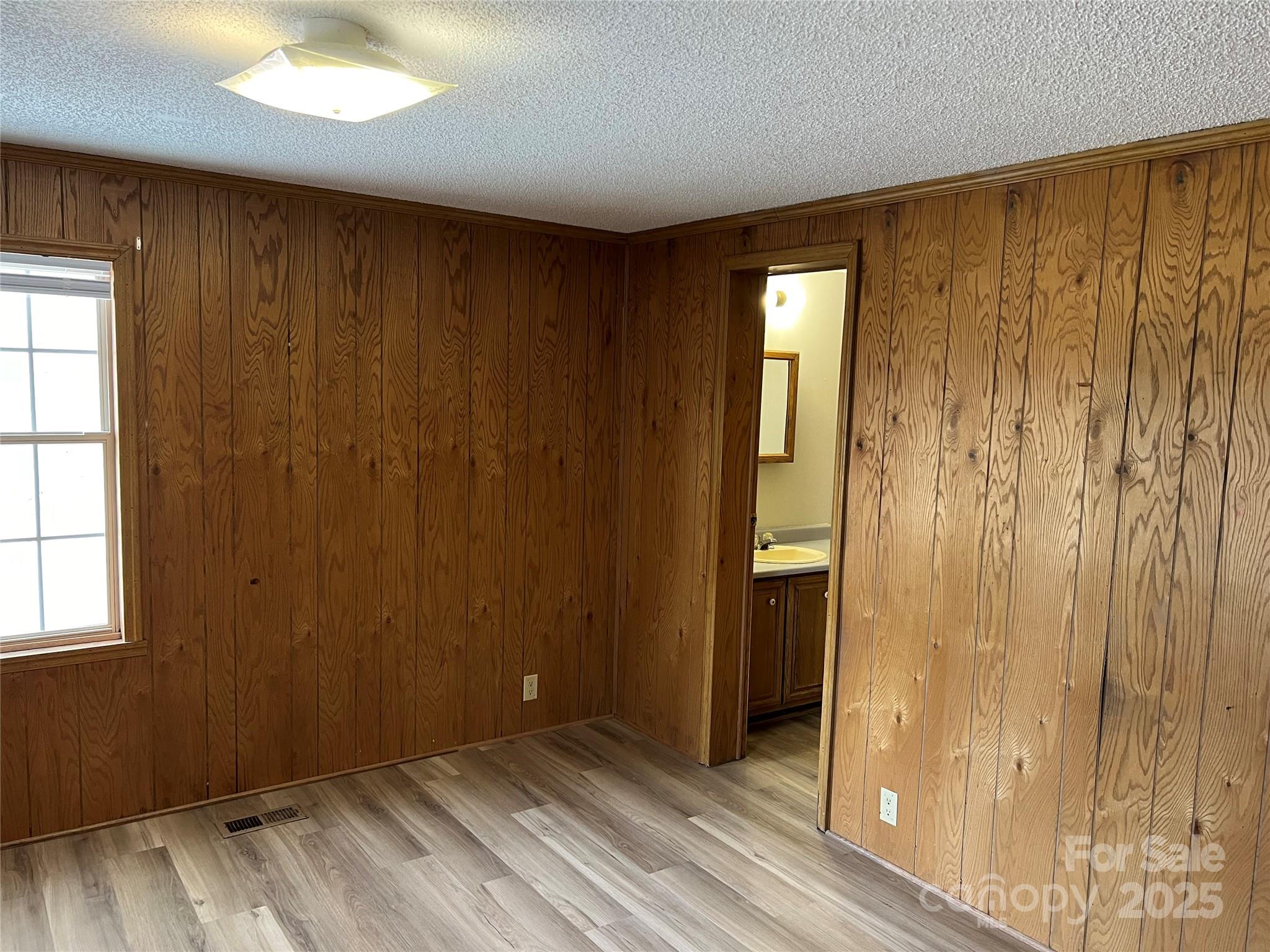 112 and 154 Merri Drive — Hendersonville