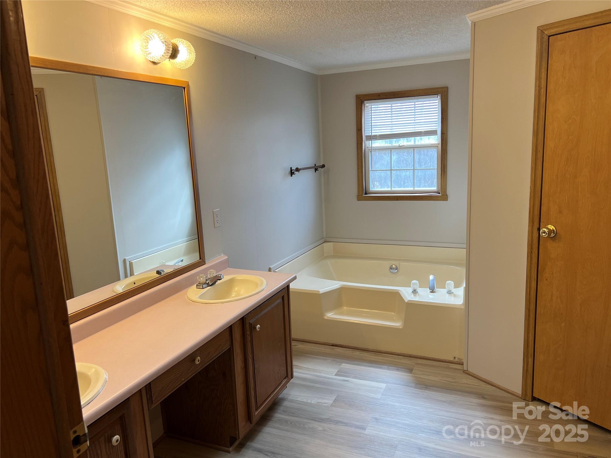 112 and 154 Merri Drive — Hendersonville