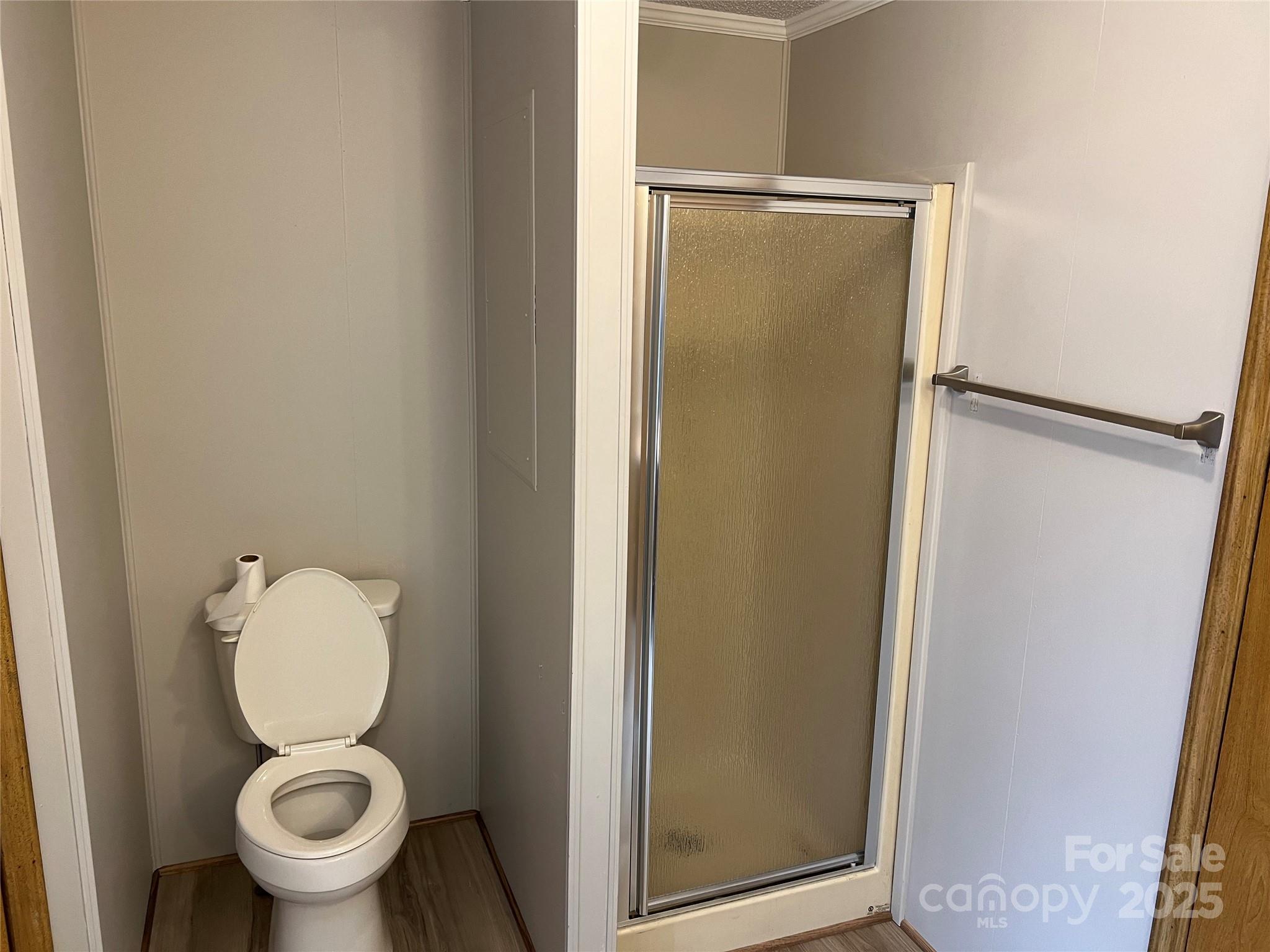 112 and 154 Merri Drive — Hendersonville
