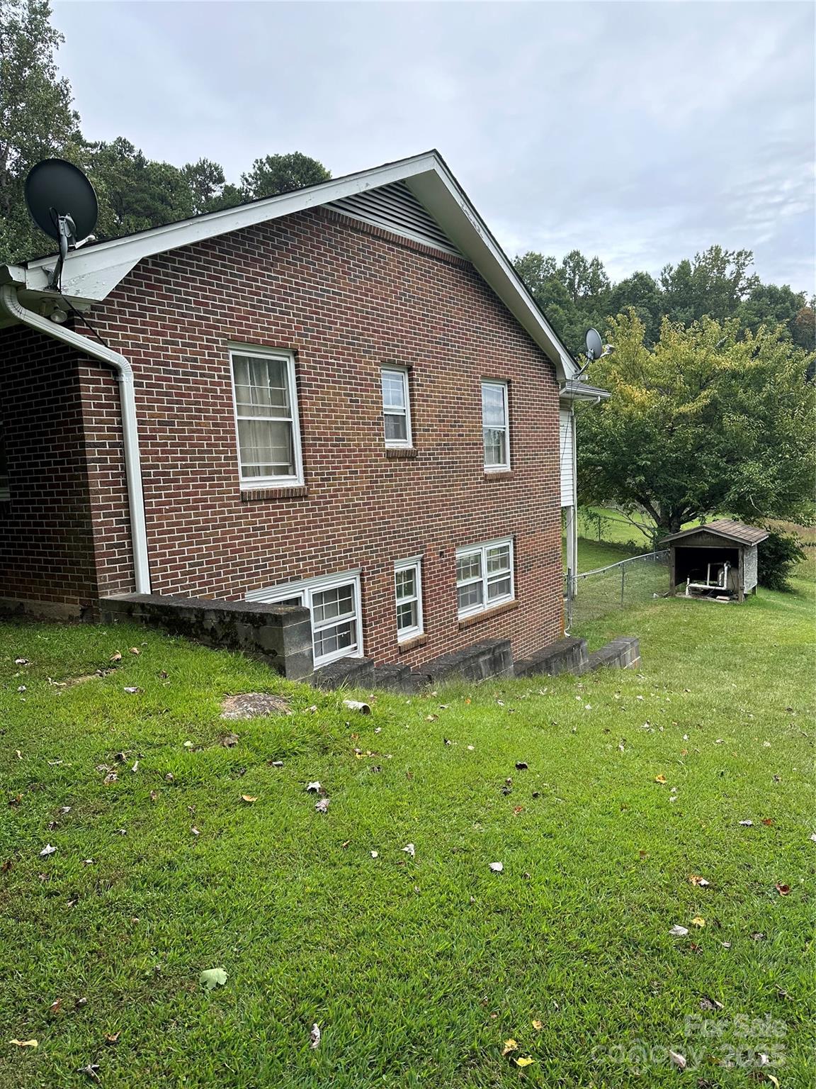 112 and 154 Merri Drive — Hendersonville