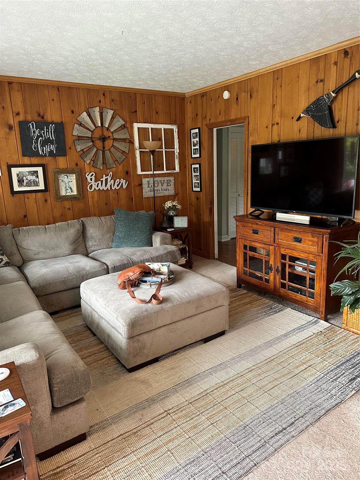 112 and 154 Merri Drive — Hendersonville