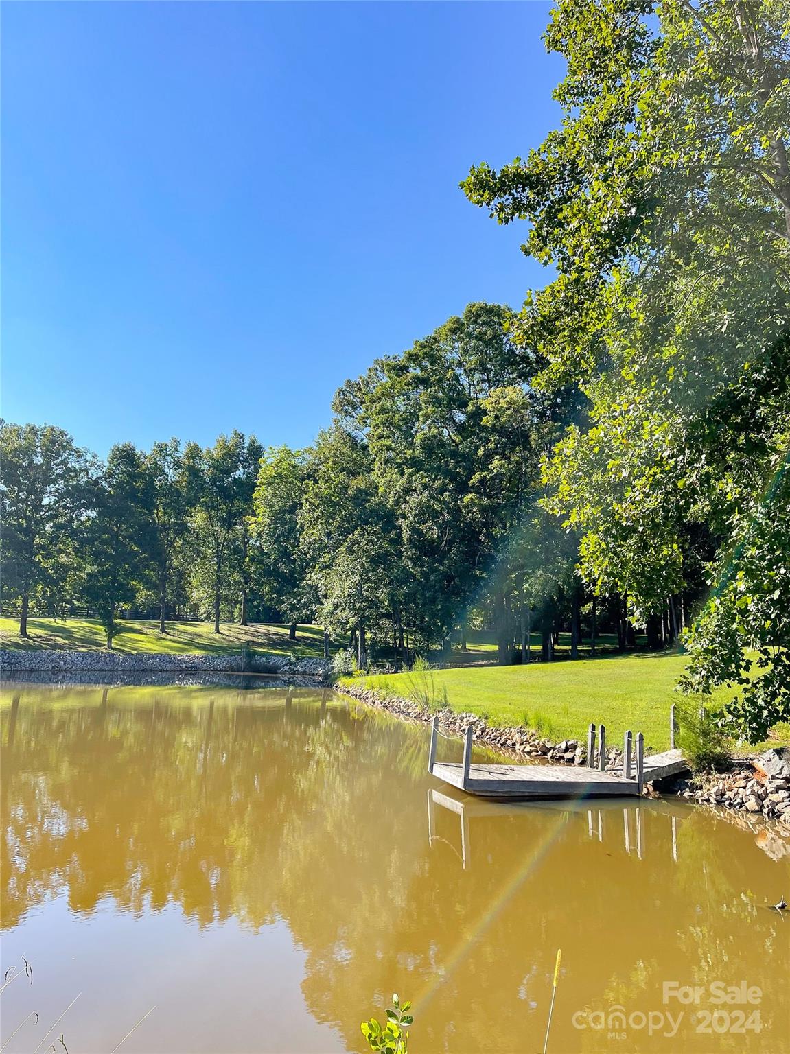 1610 Sierra Road — York