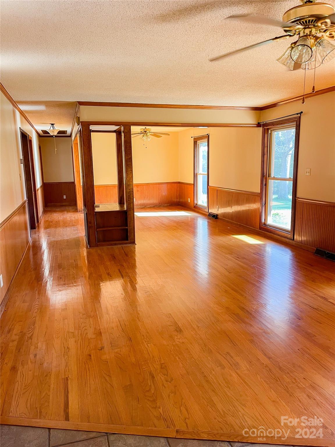 1610 Sierra Road — York