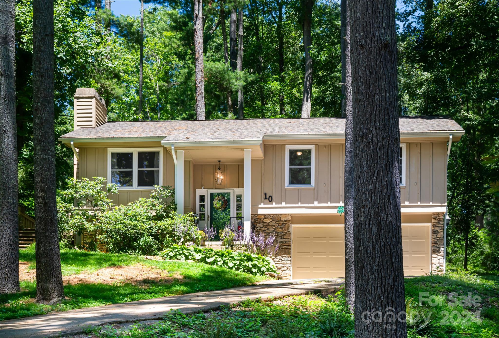 10 Muirfield Drive — Arden