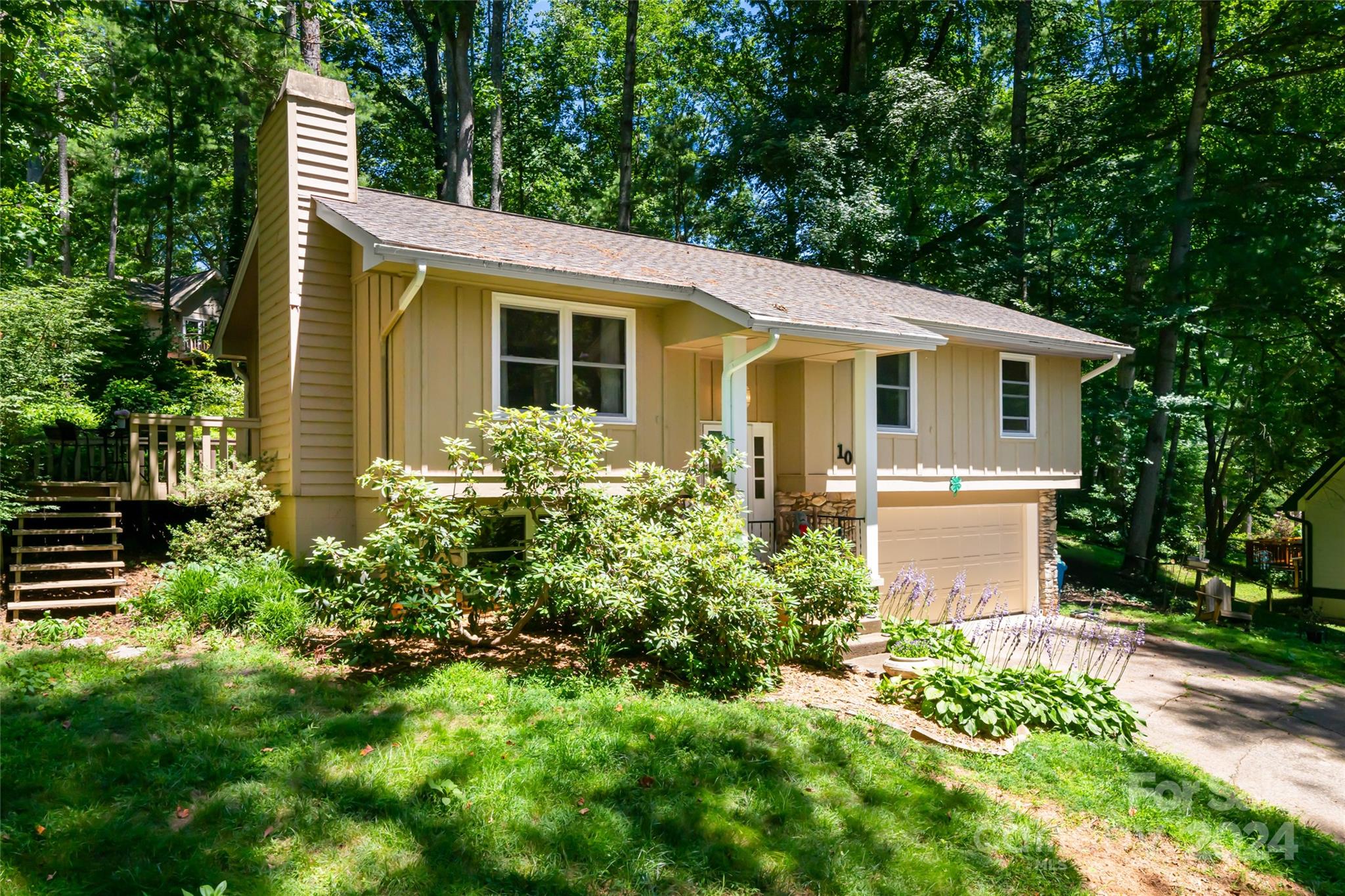10 Muirfield Drive — Arden