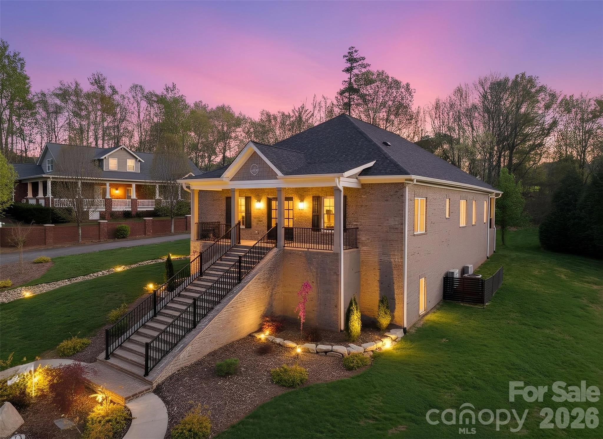 444 19th Avenue Circle NW — Hickory