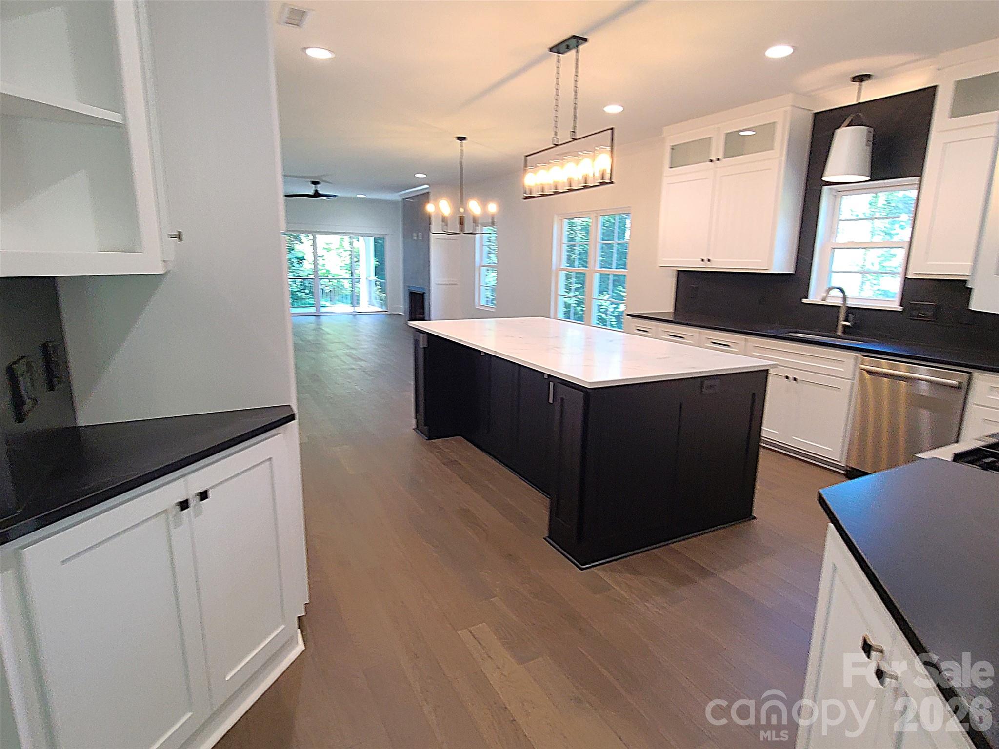 444 19th Avenue Circle NW — Hickory