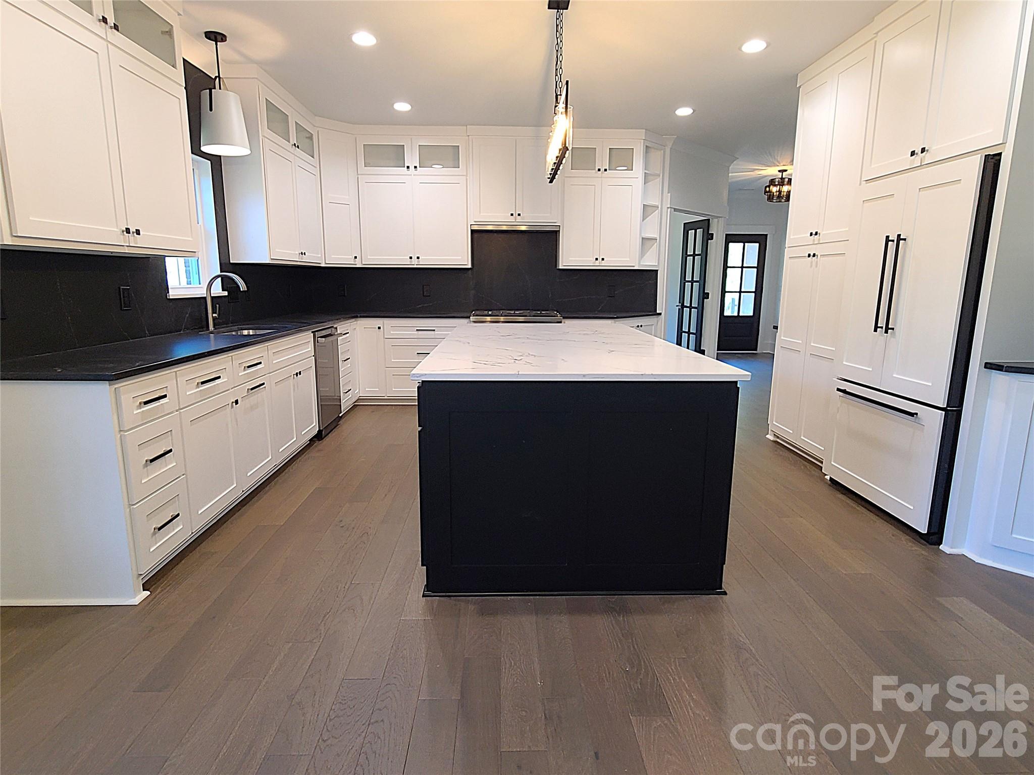 444 19th Avenue Circle NW — Hickory