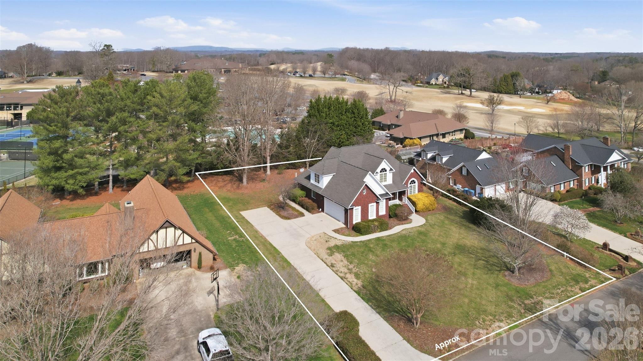 2488 Birdie Lane NE — Conover