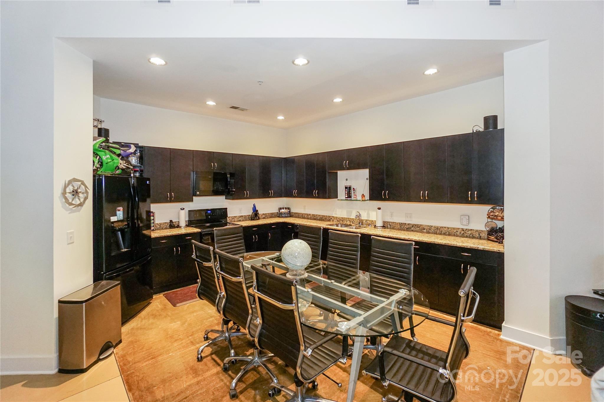 929 Westmere Avenue — Charlotte
