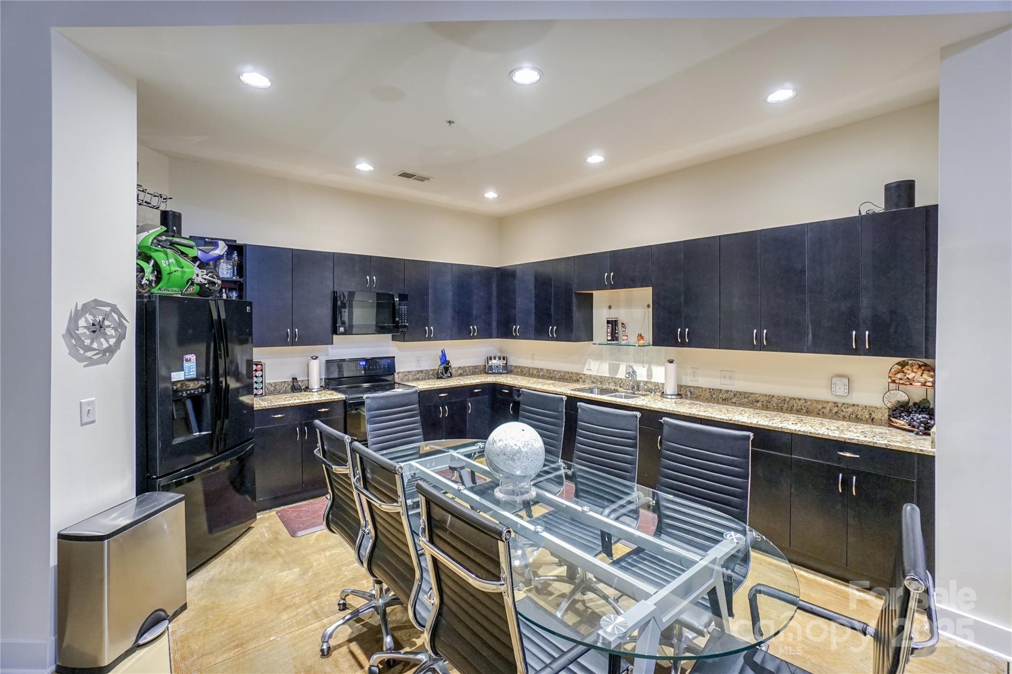 929 Westmere Avenue — Charlotte