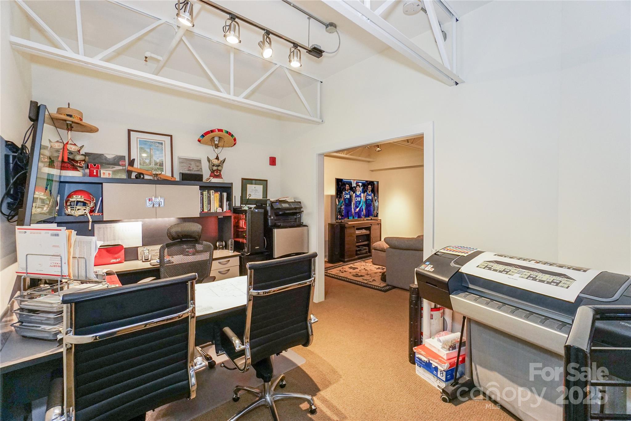 929 Westmere Avenue — Charlotte