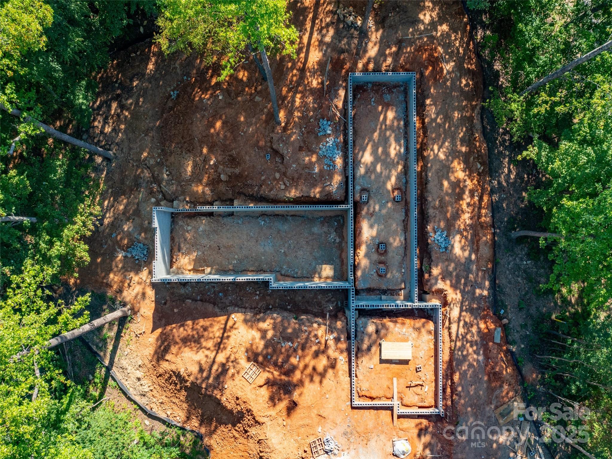2140 Harm Creek Loop — Mill Spring